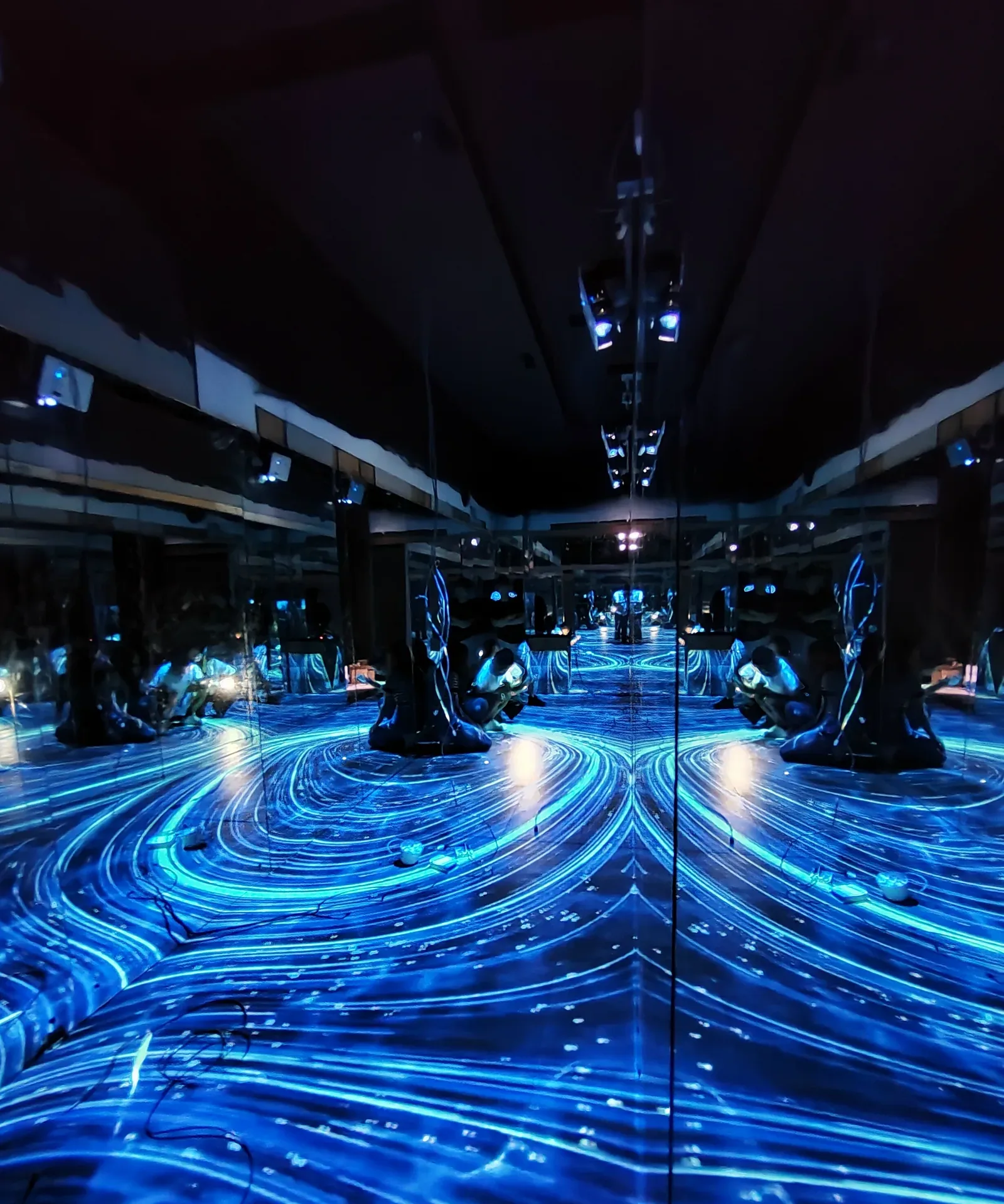 Liupanshui Light & Shadow Art Corridor, Guizhou