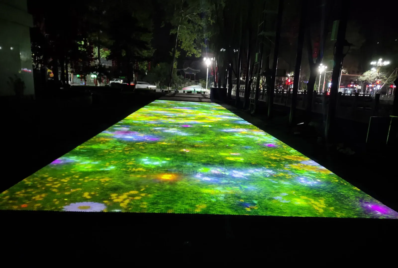 Light & Shadow Interactive Space — 2