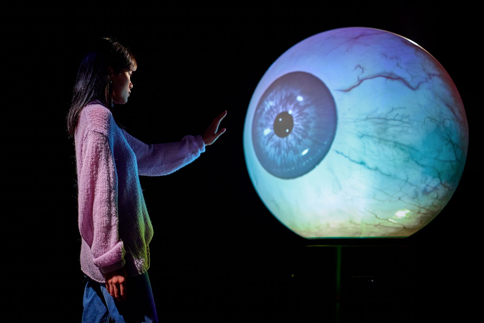 Museum & Science Center Interactive Exhibits: 4 Benchmarks